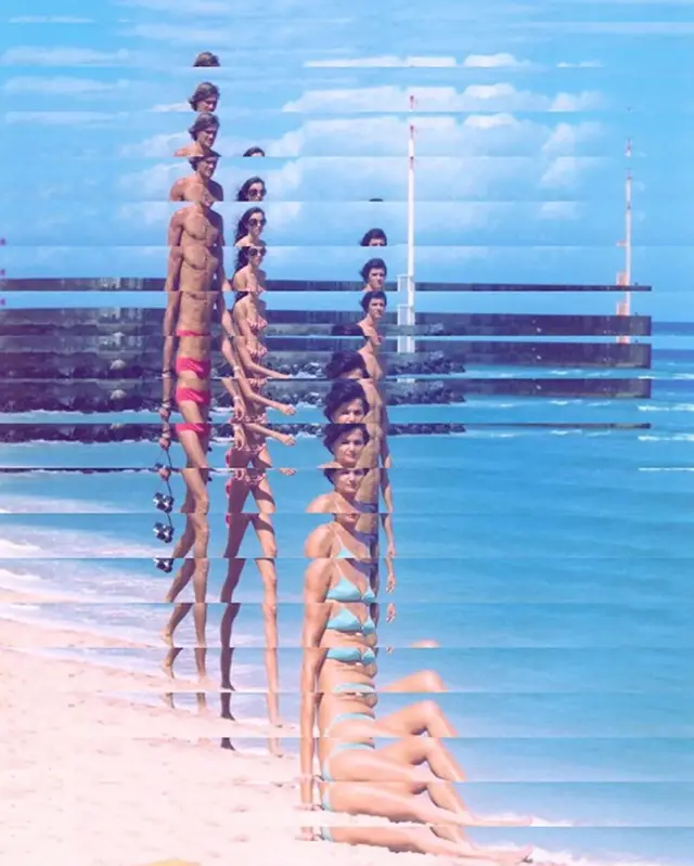 Un couple sur la plage.