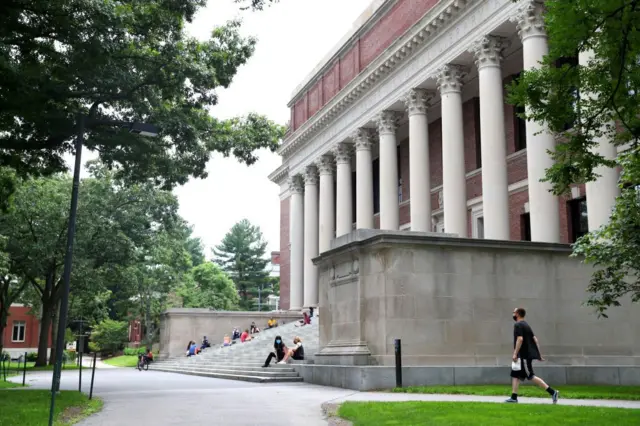 Khuôn viên Harvard