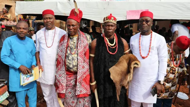 Ndị nze na ọzọ