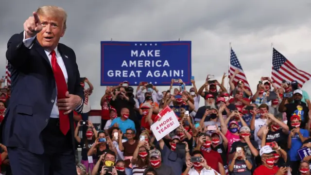 Трамп на митинге