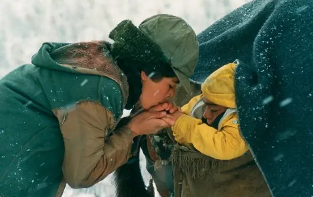 A Time for Drunken Horses (2000)