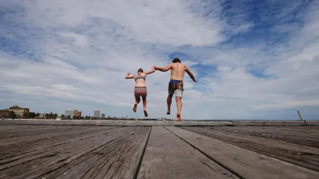 هل من الأفضل منح العاملين ثلاثة أيام إجازة في الأسبوع؟