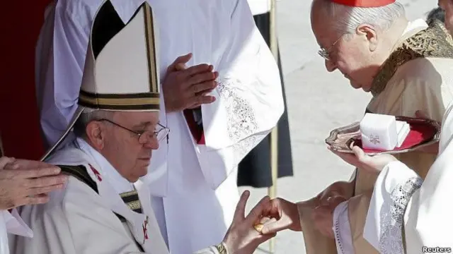 पोप निवड