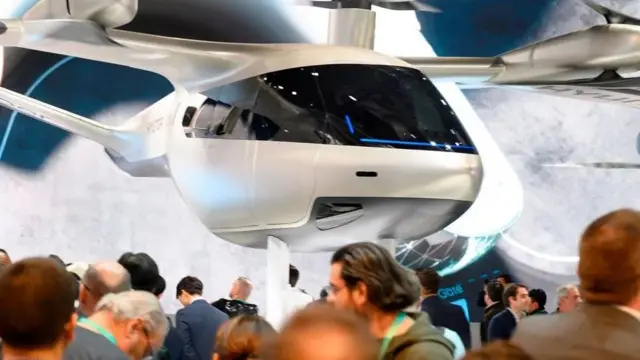 ஊபர் எலிவேட்டின் நகர்ப்புற வான்வழி பயண சேவைக்காக வடிவமைக்கப்பட்ட ஹுண்டாய் S-A 1 வாகனம் 2020 ஜனவரியில் காட்சிக்கு வைக்கப்பட்டது