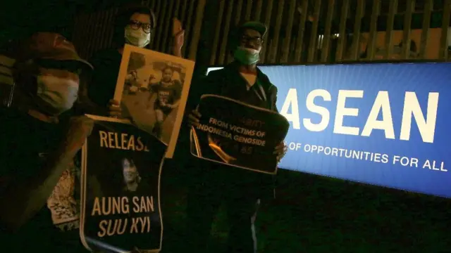 အာဆီယံအတွင်းရေးမှူးချုပ်ရုံး