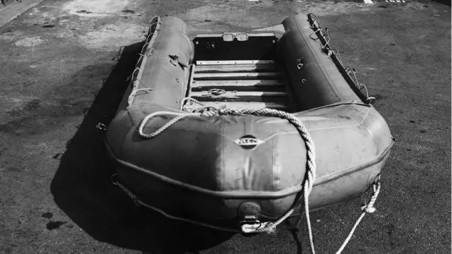 Bote de los guerrilleros que llegó hasta Machurucuto.