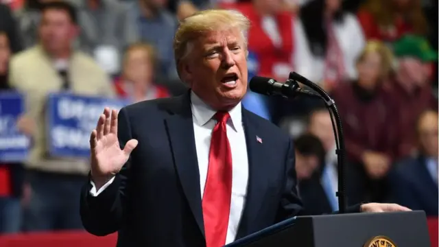 Perezida Donald Trump w'Amerika avuga ko Iran yatangiye kugirwaho ingaruka n'ibi bihano