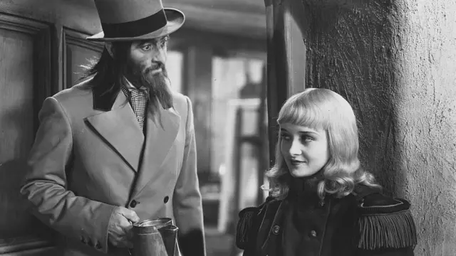 кадр из фильма "Свенгали"