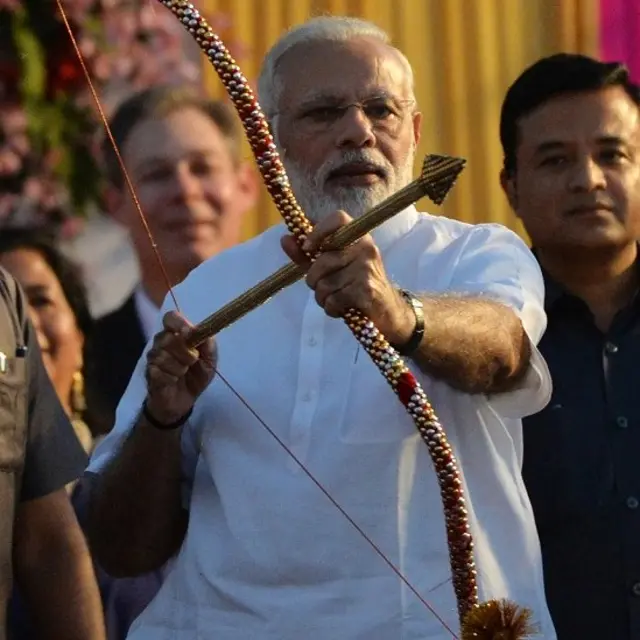 नरेंद्र मोदी