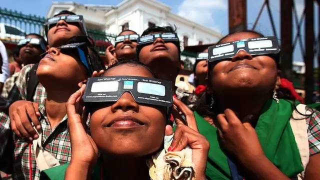 સૂર્યગ્રહણ કઈ રીતે જોઈ શકાય અને શું ધ્યાન રાખવું?