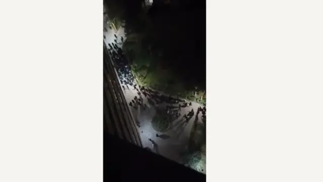 در شهرک اکباتان، راهپیمایی مسالمت‌آمیز معترضان در نهایت با برخورد خشن ماموران روبه‌رو شد