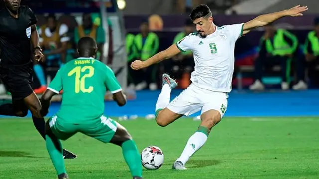 L'Algérien Baghdad Bounedjah a dénoué la finale Sénégal-Algérie dès la deuxième minute.