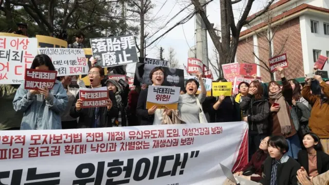 東アジア逃亡犯罪人引渡しの法理 ― 日中韓国際刑事協力論 - 信山