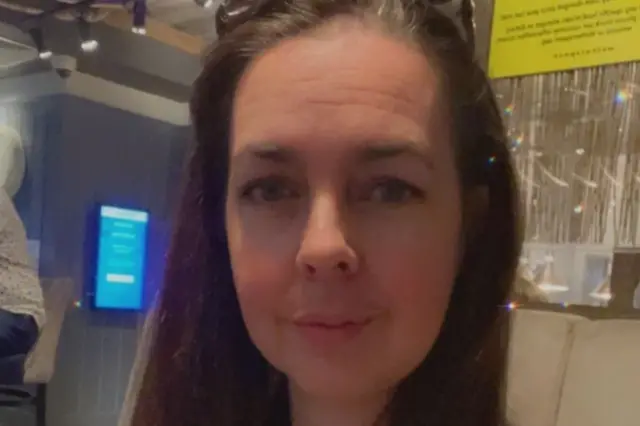 ایبی اور کرسٹی کی والدہ جیکی