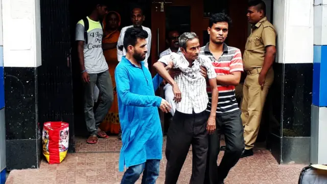 अस्पताल से जाता मरीज़