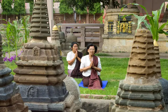 မြန်မာ ဘုရားဖူး ခရီးသည်များ