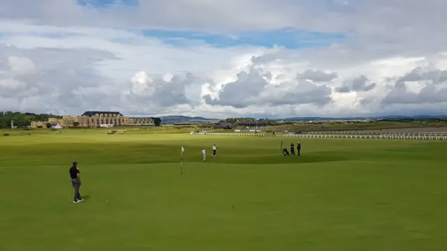 สนามกอล์ฟโอลด์ คอร์ส