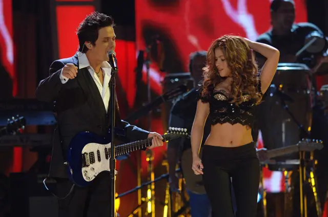 Shakira y Alejandro Sanz en los Latin Grammy de 2006.