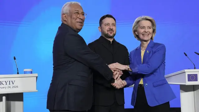 Antonio Costa, president of the European Council, Volodymyr Zelensky, Ukraine's president, and Ursula von der Leyen, president of the European Commission, left to right, during a news conference in Kyiv, Ukraine, on 24 February 2026. 