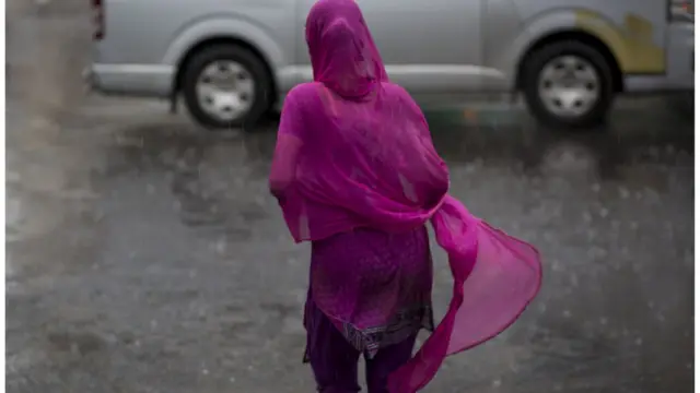 শহরাঞ্চলে ৮৮ শতাংশ নারী, পথচারী কর্তৃক আপত্তিকর মন্তব্যের শিকার হন।