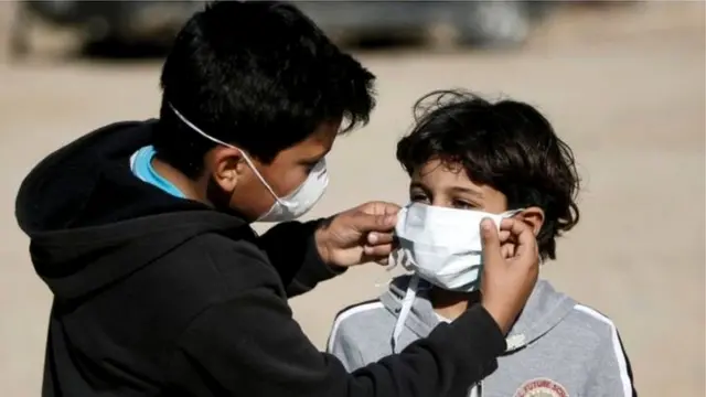 కరోనా వైరస్ స్పర్శ