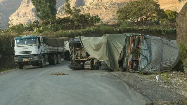 Sehrli Eva Anjelina qattiq yigiti tomonidan becerildi