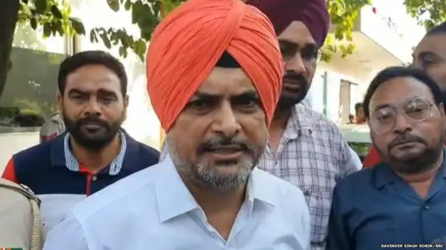 ਐੱਸਟੀਐੱਫ ਅਨੁਸਾਰ ਇੱਕ ਰੇਡ ਦੌਰਾਨ ਗੁਰਦੀਪ ਸਿੰਘ ਨੂੰ ਗੋਲੀ ਲੱਗੀ ਹੈ