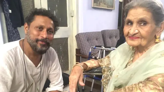 गुलाबो सिताबो के निर्देशक शुजीत सरकार के साथ फ़र्रुख़ जाफ़र