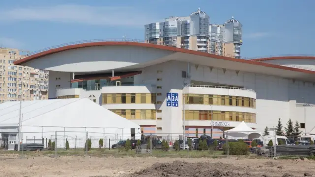 Дороги навколо МВЦ перекриють