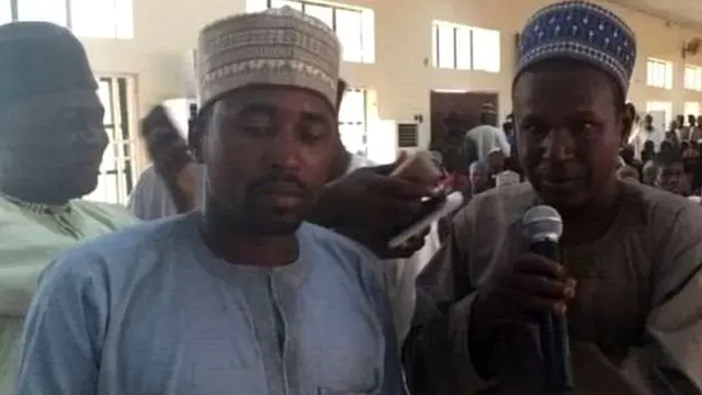 Ana ganin 'yan bindigar na Zamfara yaran Buharin Daji (mai rike da lasifika) ne, wanda aka kashe farkon watan Maris ke ci gaba da aikata fashi