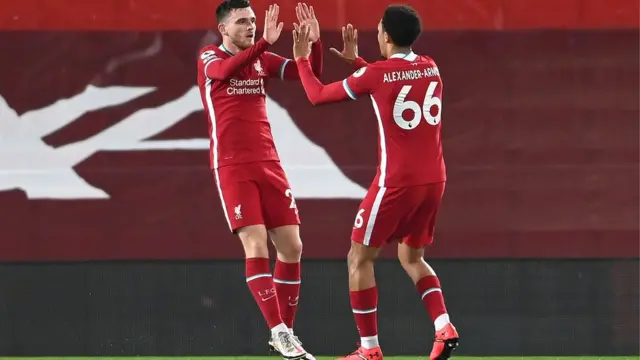 آرنولد و رابرتسون