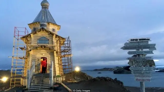 Kanisa la Urusi katika eneo la Antarctica, ambako mabadiliko ya tabia nchi imekua ikishuhudiwa