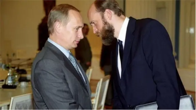 ولادی میر پوتن، سرگئی پگاچیو