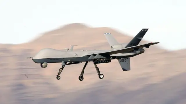 Drone americano MQ-9 Reaper voando