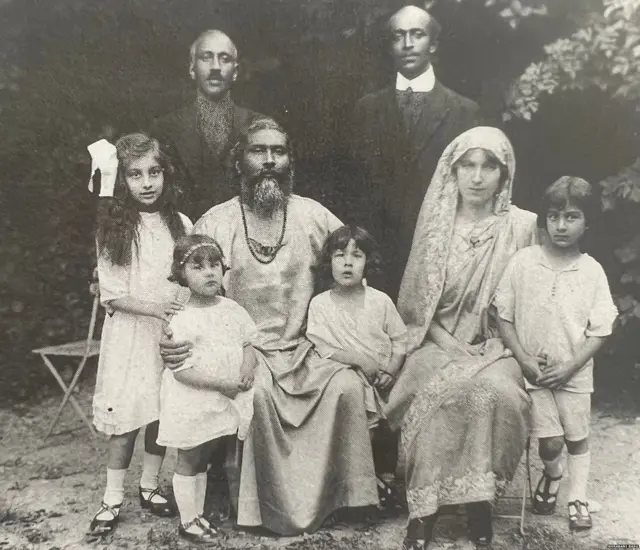 नूर इनायत