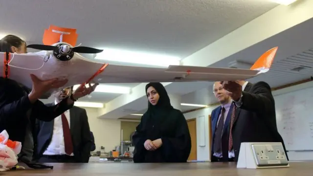 Diyaardo yaryar oo ah kuwa aan duuliyaha lahayn ayaa la adeegsaday