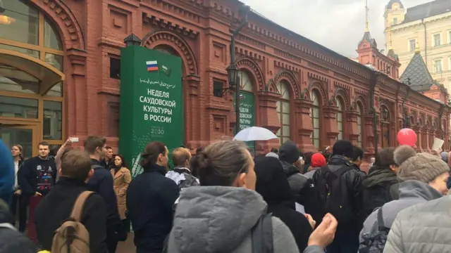 Георгиевский переулок, митинг
