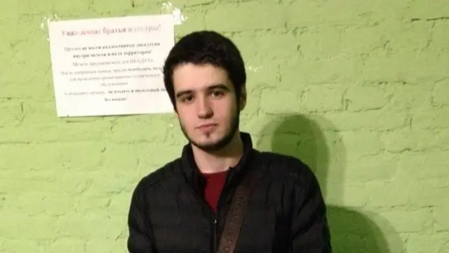 Ефимов у молельной комнаты