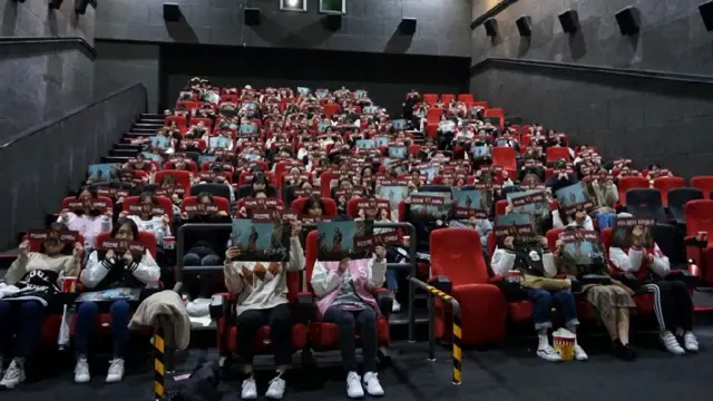 단체관람에 참석한 서울여대 학생들