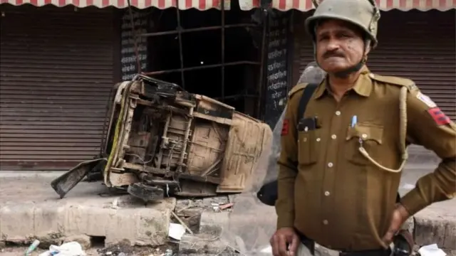 दिल्ली दंगों की एक तस्वीर