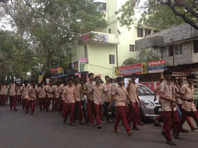 தனியார் பள்ளிகளுக்கு விடுமுறை