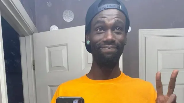 تاير نيكولز