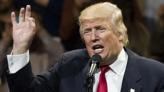 ජනාධිපති ඩොනල්ඩ් ට්රම්ප්