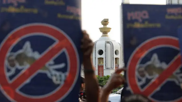 กลุ่ม "คนอยากเลือกตั้ง" ชุมนุมเมื่อ 10 ก.พ.