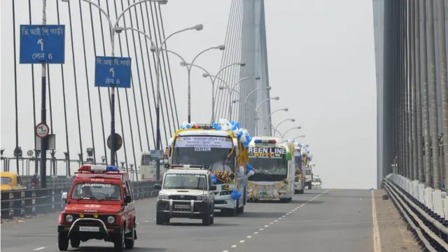 ভারত ও বাংলাদেশের মধ্যে বাস পরিষেবা চালু হয় বাজপেয়ীর আমলেই