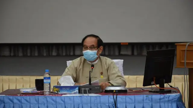 ကိုဗစ်-၁၉ အတွက် ကြိုတင်ပြင်ဆင်ထားတာ ဖျားသွားမယ် လို့ ဝန်ကြီးရဲ့ပြောစကားဟာလည်း ရေပန်းစားခဲ့ပါတယ်။