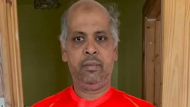 নিহত রফিকুল ইসলাম ৩৬/৩৭ বছর ধরে যুক্তরাজ্যে বসবাস করেন।