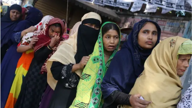 নির্বাচন