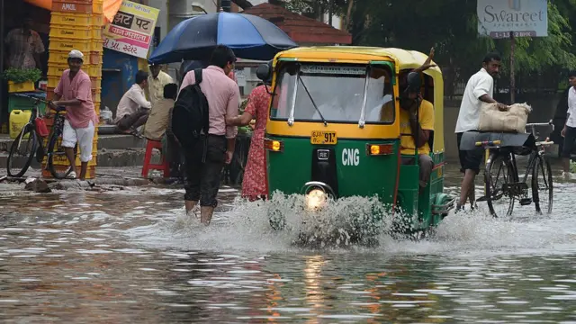 વરસાદની તસવીર