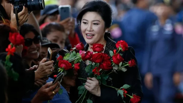 ထိုင်း၊ ဝန်ကြီးချုပ်ဟောင်း၊ ယင်လတ် ရှင်နဝပ်